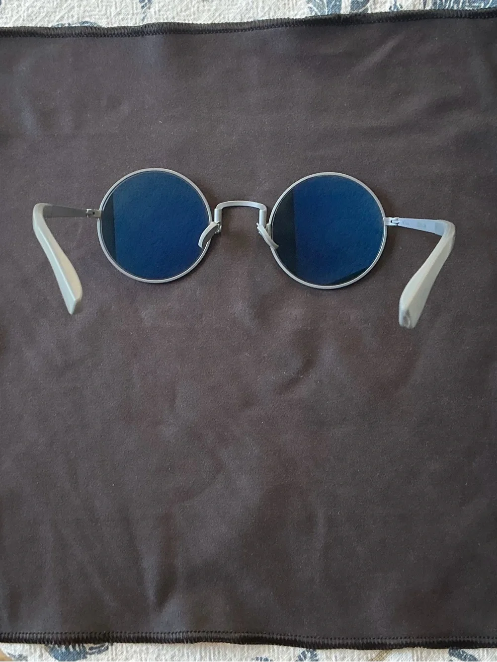 Kiton Round titanium Sunglasses in gray with Dark Lenses